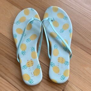 LC Lauren Conrad Pineapple Flip Flops Beach Sandals Womens 6.5